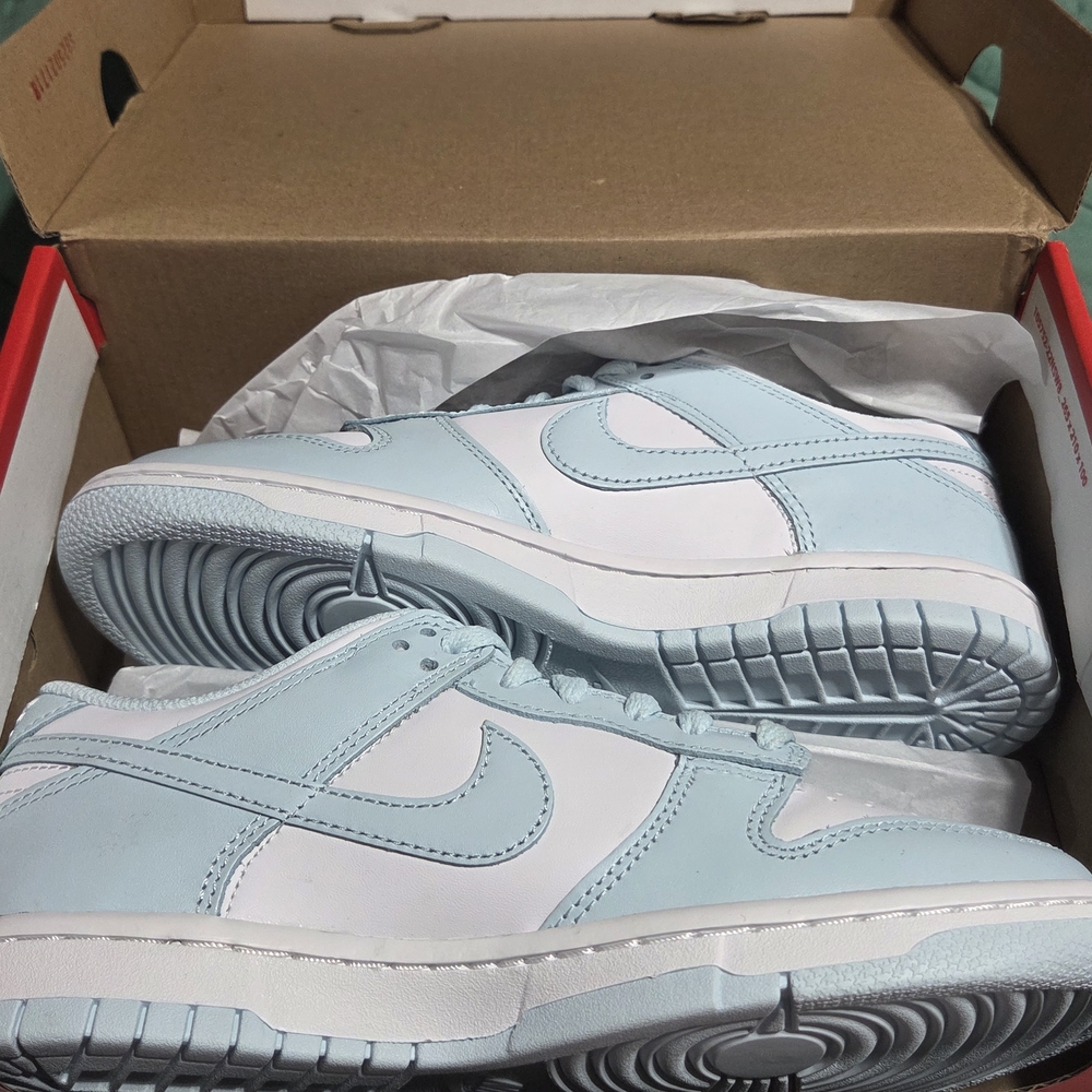 Nike Kids' Low-Top Sneakers in Light Blue and White - Picture 3 of 4